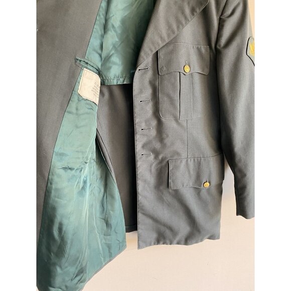 Military Green Jacket with Gold Hardware Men's Button Jacket Blazer Vintage 39R - Picture 13 of 14